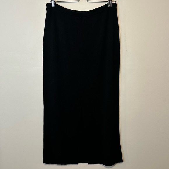 St Michael from Mark and Spencer Black Pencil Skirt - Picture 5 of 8